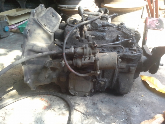 ขายเครื่อง Benz 210 รถบัส +เกีย+หม้อน้ำ+แท่น Tel. 0817364091(ป้อม)