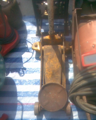 แม่แรงตะเข้ 3 ตันพร้อมใช้สภาพพร้อมใช้งานครับเดิมๆครับ ขนาด 3 ตัน หนักแน่นครับ ราคานี้คุ้มมากครับ