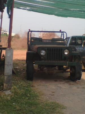 ขายรถจี๊ปขับได่้
