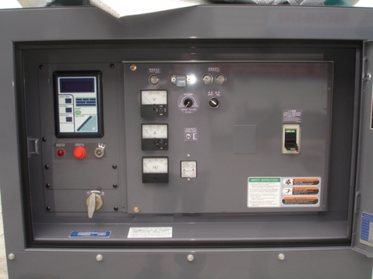 ขาย เครื่องปั่นไฟ DENYO DCA-150ESM