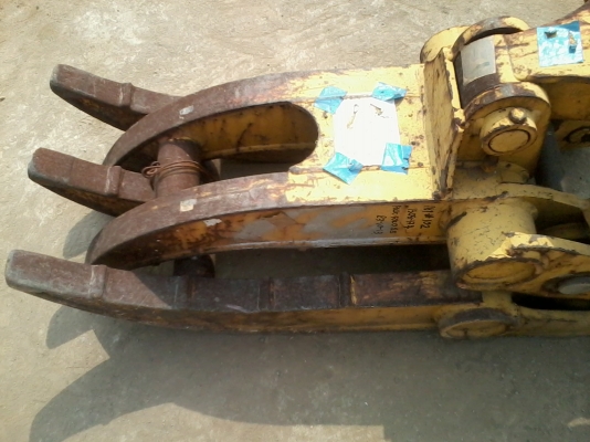 ขายปากคีบ PC 60