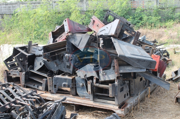 ขายที่แขวนยางอะไหล่รถบรรทุกเก่าญี่ปุ่น