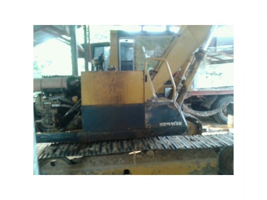 ขายKOMATSU 120-3 บูมสวย เครื่องดี ช่วงล่างดี พร้อมใช้งาน