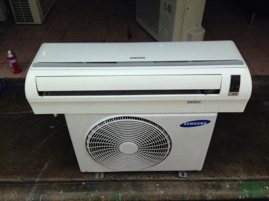 **** ขายแอร์ Samsung 9000 BTU สภาพสวย ****
