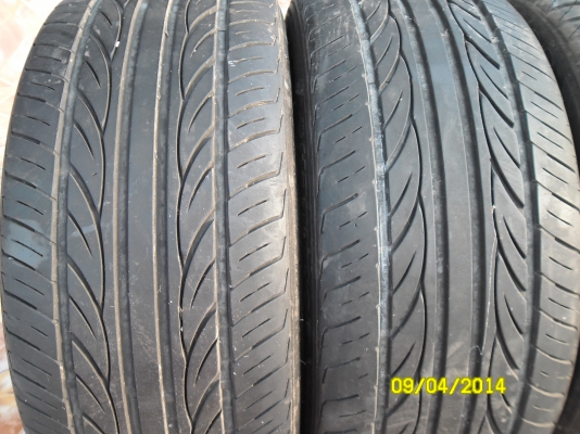 ขายยาง17 เบอร์215-45-17 ปลายปี2010 สวยๆ4 เส้น