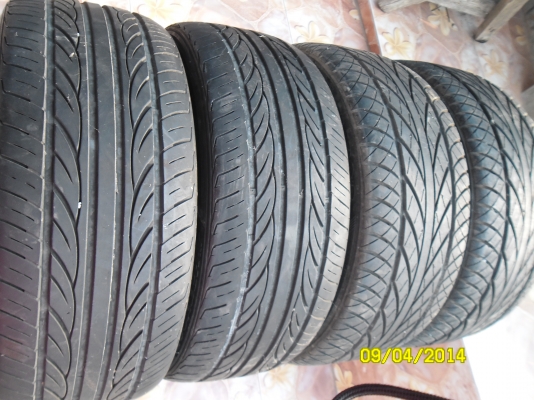 ขายยาง17 เบอร์215-45-17 ปลายปี2010 สวยๆ4 เส้น