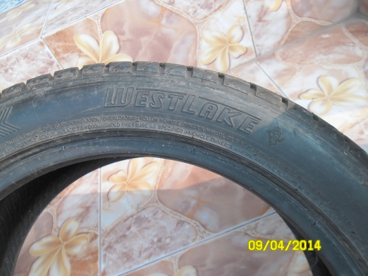 ขายยาง17 เบอร์215-45-17 ปลายปี2010 สวยๆ4 เส้น