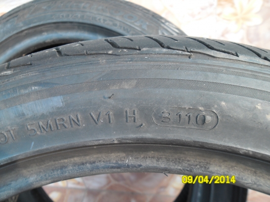 ขายยาง17 เบอร์215-45-17 ปลายปี2010 สวยๆ4 เส้น