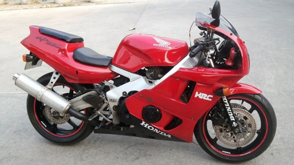 ขาย CBR 400 CC. ปี 92 ทะเบียนแท้พร้อมโอนทุกขนส่งทะเบียนไม่ขาดต่อหมดปี 58 ขาย CBR 400 CC. ปี 92 ทะเบียนแท้พร้อมโอนทุกขนส่งทะเบียนไม่ขาดต่อหมดปี 58