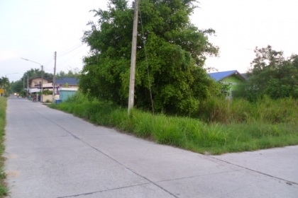 ให้เช่าที่ดินเปล่าตั้งเสาโทรศัพท์ 80000 บาท ต่อปี  ตำบลคลองกิ่ว อำเภอบ้านบึง ชลบุรี