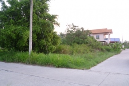 ให้เช่าที่ดินเปล่าตั้งเสาโทรศัพท์ 80000 บาท ต่อปี  ตำบลคลองกิ่ว อำเภอบ้านบึง ชลบุรี