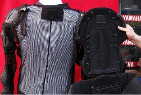 เสื้อเกราะแจ๊คแก็ตมอเตอร์ไซค์