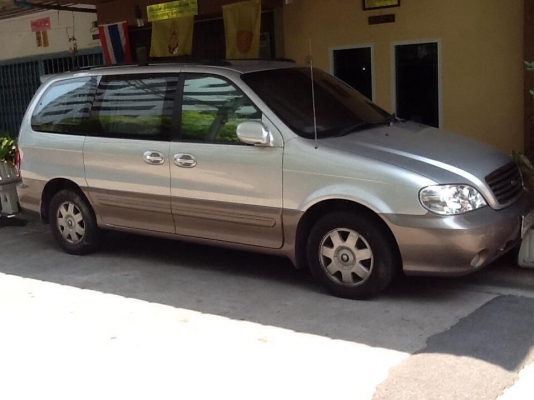 ขาย KIA CARNIVAL รถครอบครัว 220,000 โทร081-6678153 LINE kookai129