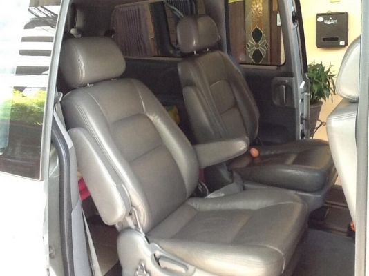 ขาย KIA CARNIVAL รถครอบครัว 220,000 โทร081-6678153 LINE kookai129