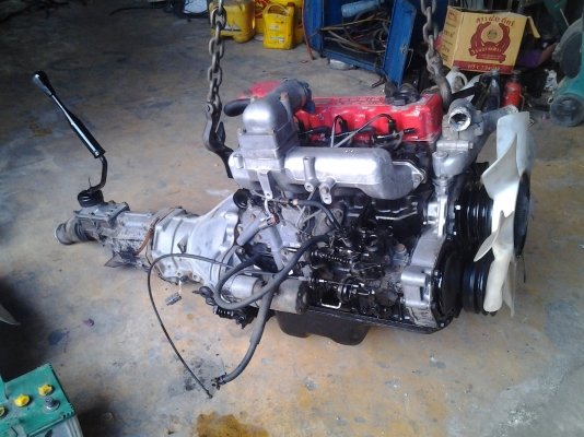 ขายเครื่องนิสสัน BD25 ฝาแดง เครื่องฟิตแน่น ติดง่ายรับประกันขายพร้อมเกียร์ ไม่มีเลข 35000 บาท