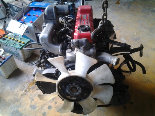 ขายเครื่องนิสสัน BD25 ฝาแดง เครื่องฟิตแน่น ติดง่ายรับประกันขายพร้อมเกียร์ ไม่มีเลข 35000 บาท