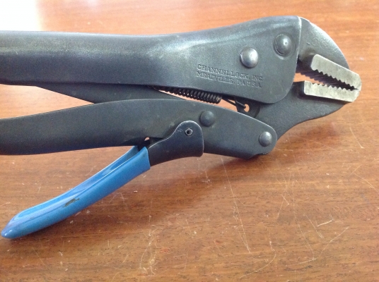 ขายคีมล็อค VINTAGE CHANNELLOCK 950 มีตัวปลดล็อค ขายคีมล็อค VINTAGE CHANNELLOCK 950 มีตัวปลดล็อค