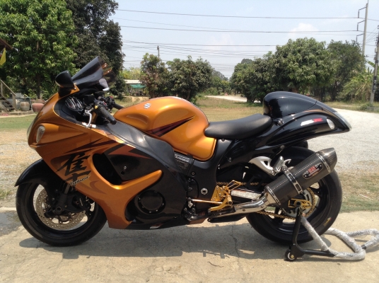 ธารนนทบุรี//ขาย hayabuza1300 ปี2009 สภาพนางฟ้า ของแต่งพอมี ระบบไฟสมบูรณ์ ระบบเครื่องสมบูรณ์  ราคา380,000 บาท อินวอยท์+ส.พ.ม แท้