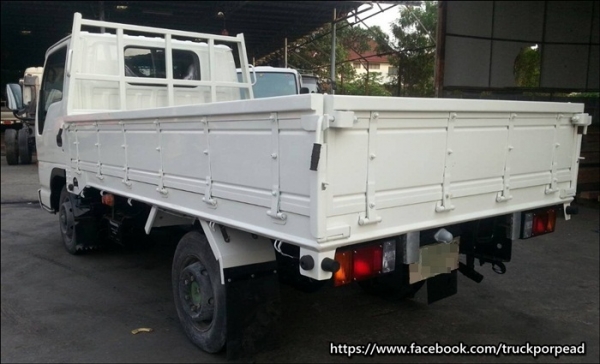 ขายรถ 4 ล้อ ไม่ติดเวลา..........