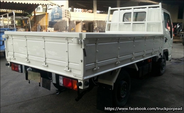 ขายรถ 4 ล้อ ไม่ติดเวลา..........