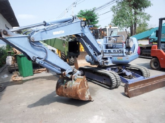 KOMATSU PC30-7E มือสองญี่ปุ่น 100\% นำเข้ามาขายครับ ติดต่อ 098-246-3778 น๊อค ครับ