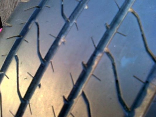 ยางDUNLOP 17 215/55/17 09ปี13 สภาพใหม่ดอกเต็ม