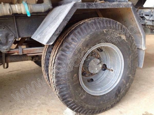 รถบรรทุก 6 ล้อ บรรทุกน้ำ ยี่ห้อ ISUZU รุ่น NKR58E