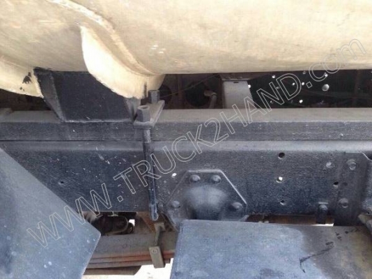 รถบรรทุก 6 ล้อ บรรทุกน้ำ ยี่ห้อ ISUZU รุ่น NKR58E