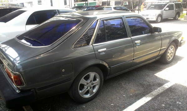 ขาย Toyota liftback 5 ประตู เครื่องใหม่ สีใหม่ แอร์เย็น ขับเทห์ เทห์ ขาย Toyota liftback 5 ประตู เครื่องใหม่ สีใหม่ แอร์เย็น ขับเทห์ เทห์