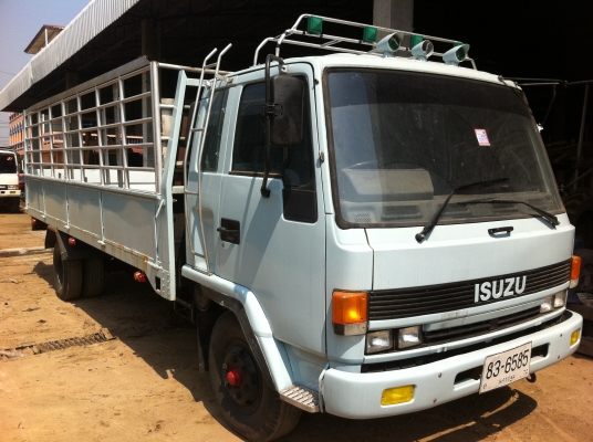 ISUZU FRR เครื่อง 6BG1-175 แรงม้า เบรกทิฟฟี่ ช่วงล่างใหญ่ อุปกรณ์พร้อมใช้ ทะเบียนพร้อมโอน ราคาต่อรอง
