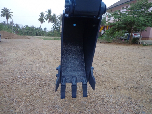 ขายรถแมคโค KOMATSU PC60-5 ติดต่อคุณจิ๊ด โทร. 089-7949488