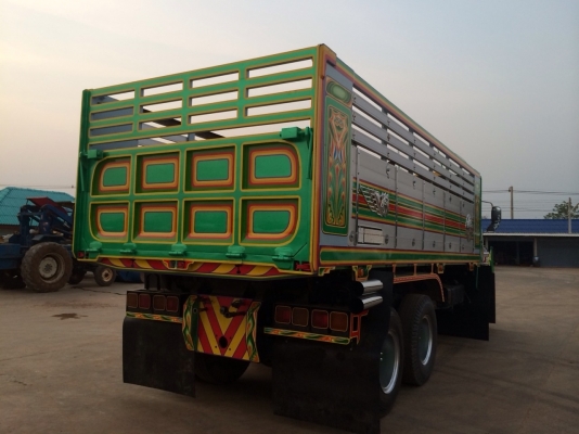 ขายด่วนสิบล้อดั้มสองเพลากะบะปิเนียม 240นางฟ้าแท้ ปี 38