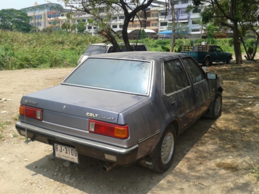 มิสซู Galant colt 4ประตู เอกสารพร้อมโอน ขับได้ ทะเบียนปี 56 ขาย 19,000