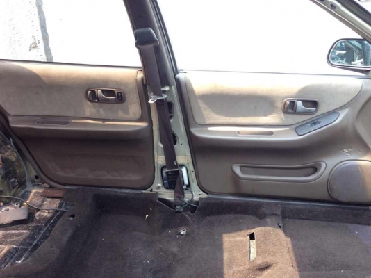 แยก อะไหล่ บอดี้ A31 ทั้งคับ คับ  แยกตัดทุกอย่างคับ  ชันลูฟ กระจกปัดหลัง  กระจก ชารอบคัน คับ