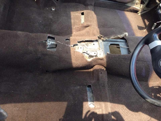 แยก อะไหล่ บอดี้ A31 ทั้งคับ คับ  แยกตัดทุกอย่างคับ  ชันลูฟ กระจกปัดหลัง  กระจก ชารอบคัน คับ