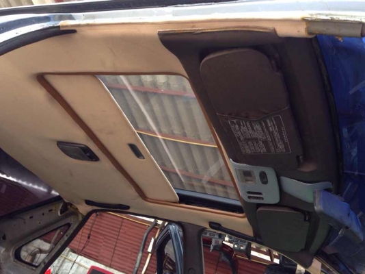 แยก อะไหล่ บอดี้ A31 ทั้งคับ คับ  แยกตัดทุกอย่างคับ  ชันลูฟ กระจกปัดหลัง  กระจก ชารอบคัน คับ