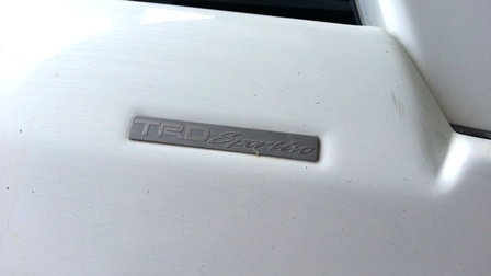 ขายกันชนหน้าวฟอจูนเนอร์ของถอด สีขาวเดิมโรงงานพร้อม Skirt TRD ขายกันชนหน้าวฟอจูนเนอร์ของถอด สีขาวเดิมโรงงานพร้อม Skirt TRD