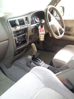 ขายToyota 4dr. 3.0 4wd AT y.2004