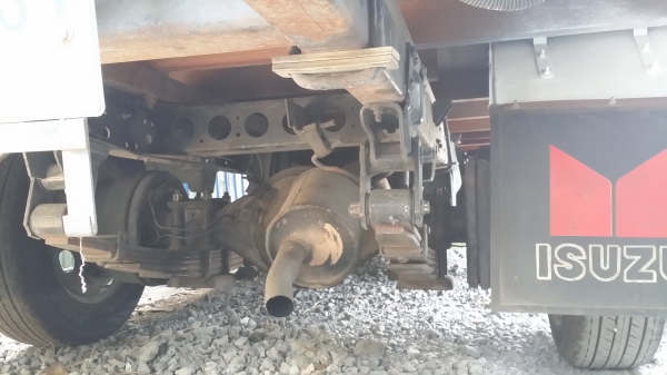 รถบรรทุกไม่ติดเวลา ISUZU ELF