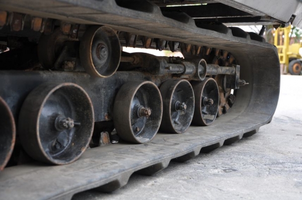 ขายรถ เกี่ยว-นวด ล้อตีนตะขาบ MITSUBISHI สภาพสวยเดิมจากญี่ปุ่น129,000 เท่านั้น!!