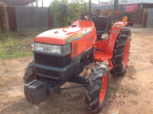 ปัญญาแทรคเตอร์มาแล้ว...จัดมาให้ครับ คูโบต้า L3408 พร้อมโรตาลี่ตราช้าง เล่มทะเบียนพร้อม จัดส่งอ.คลองขลุง จ.กำแพงเพชร