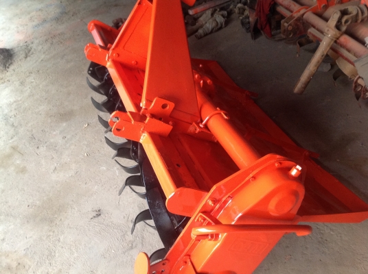 ปัญญาแทรคเตอร์มาแล้ว...จัดมาให้ครับ คูโบต้า L3408 พร้อมโรตาลี่ตราช้าง เล่มทะเบียนพร้อม จัดส่งอ.คลองขลุง จ.กำแพงเพชร