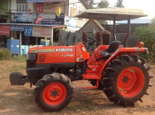 ปัญญาแทรคเตอร์มาแล้ว...จัดมาให้ครับ คูโบต้า L3408 พร้อมโรตาลี่ตราช้าง เล่มทะเบียนพร้อม จัดส่งอ.คลองขลุง จ.กำแพงเพชร