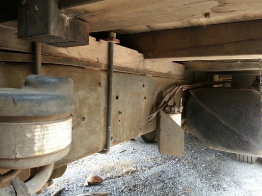 รถฮีโน่ 10 ล้อ รั้ว ( ไม่ดั้ม ) FL1J 210 แรงม้า. ปี 40 สนใจติดต่อ 081 - 6079515 รถฮีโน่ 10 ล้อ รั้ว ( ไม่ดั้ม ) FL1J 210 แรงม้า. ปี 40 สนใจติดต่อ 081 - 6079515