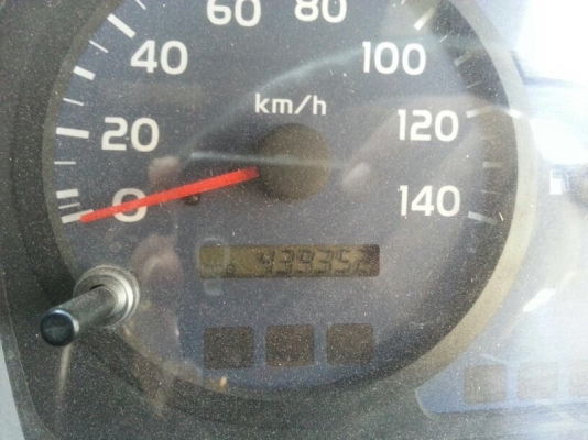 รถฮีโน่ 10 ล้อ หัวลาก  260  แรงม้า. ปี 53  สนใจติดต่อ 081 - 6079515