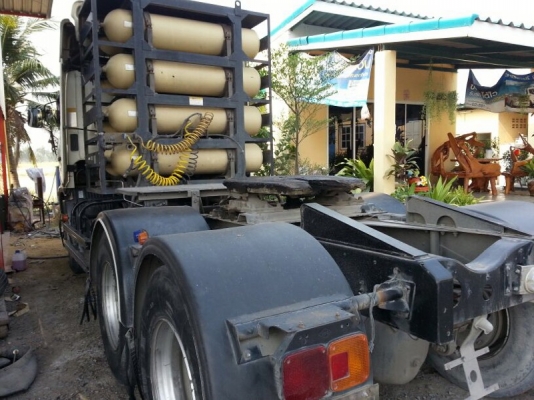 รถฮีโน่ 10 ล้อ หัวลาก  260  แรงม้า. ปี 53  สนใจติดต่อ 081 - 6079515