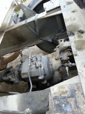 รถฮีโน่ 10 ล้อ หัวลาก  260  แรงม้า. ปี 53  สนใจติดต่อ 081 - 6079515