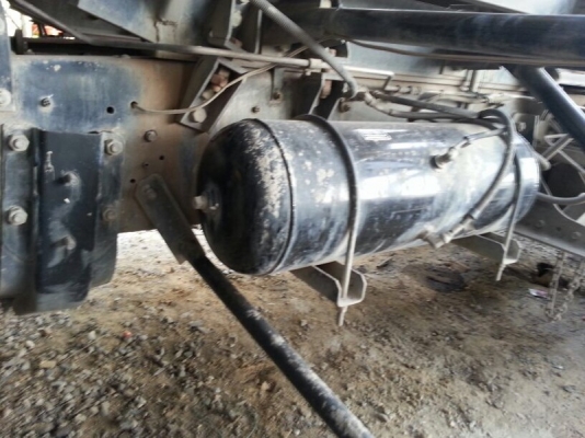 รถฮีโน่ 10 ล้อ หัวลาก  260  แรงม้า. ปี 53  สนใจติดต่อ 081 - 6079515