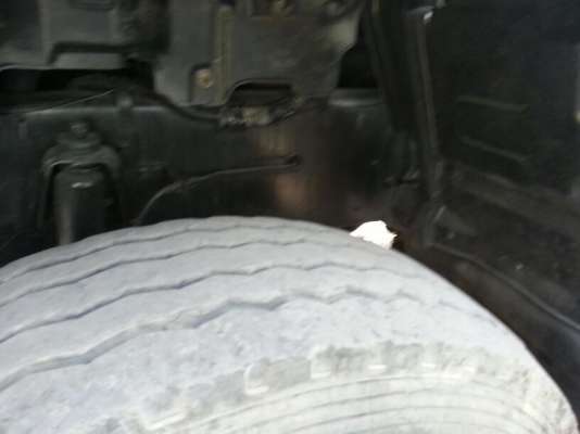 รถอีซูซุ 10 ล้อ หัวลาก 270 แรงม้า. ปี 43  สนใจติดต่อ 081 - 6079515