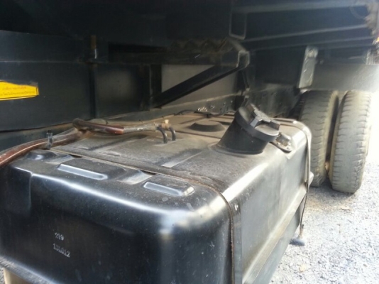 รถมิตซู 10 ล้อดั้ม 270 แรงม้า. ปี 56  ( รถวิ่ง 2x,xxx กม. )  สนใจติดต่อ 081 - 6079515